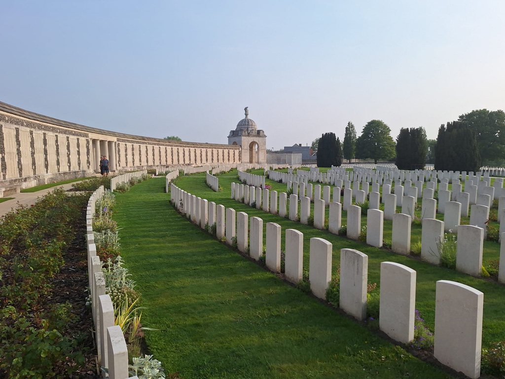 Taxi Vantom Battlefield Tours World War 1